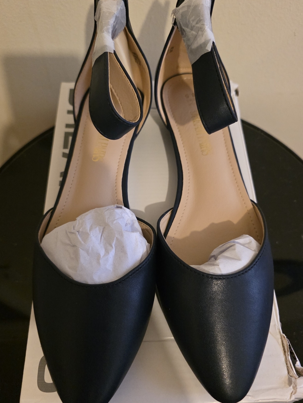 Brand NEW Navy Blue Round Toe Women's Flat.